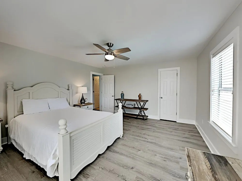 Sunny Days by Southern Vacation Rentals