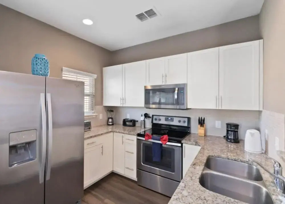 4/3 Townhouse Near Disney!!