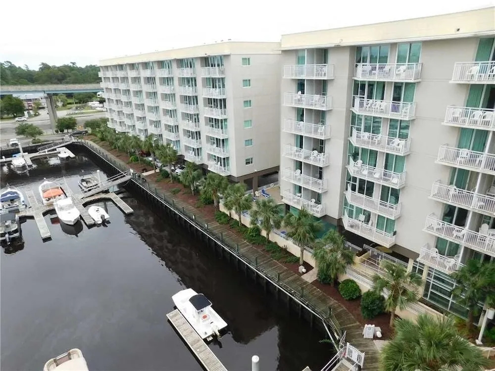 Harbourgate Marina #602 2 Bedroom Condo
