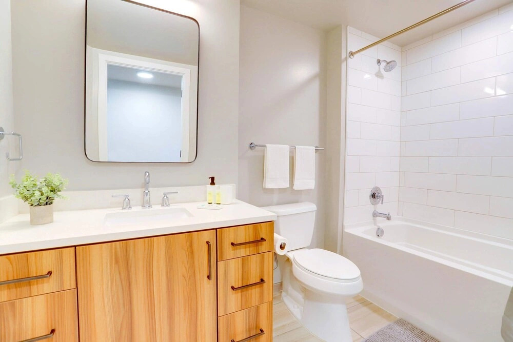 Prime Metro Proximity Condo at Clarendon