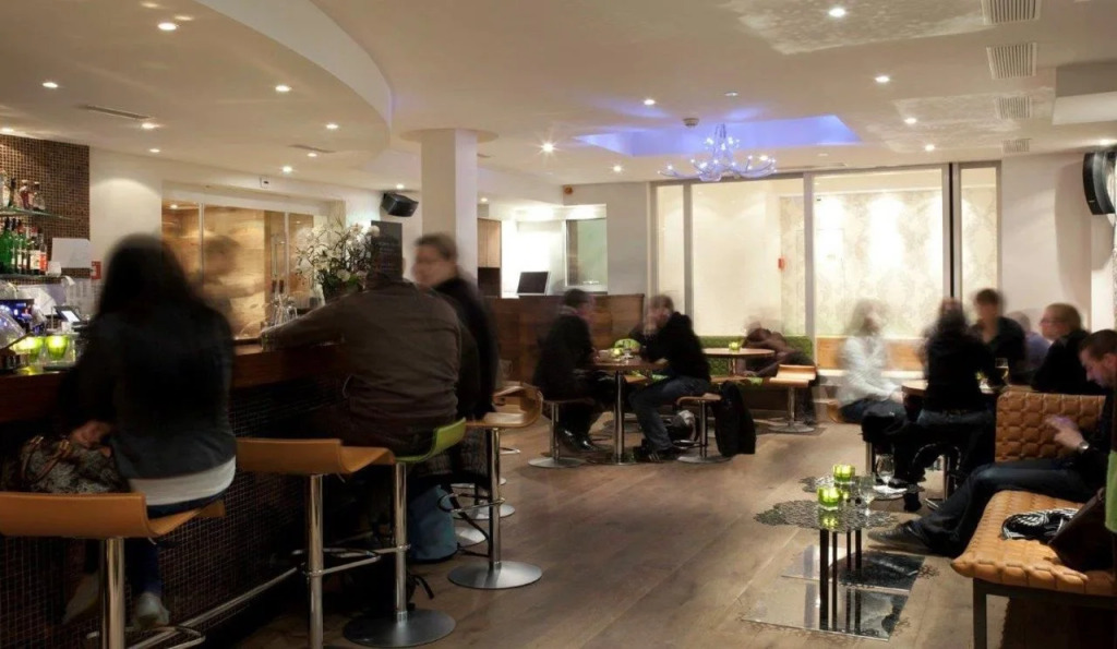 PLATZHIRSCH ZÜRICH - Downtown Boutique Hotel & Sushi Lounge
