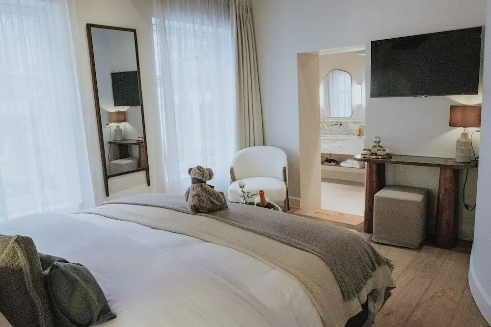 The Burgundy - Boutique B&B