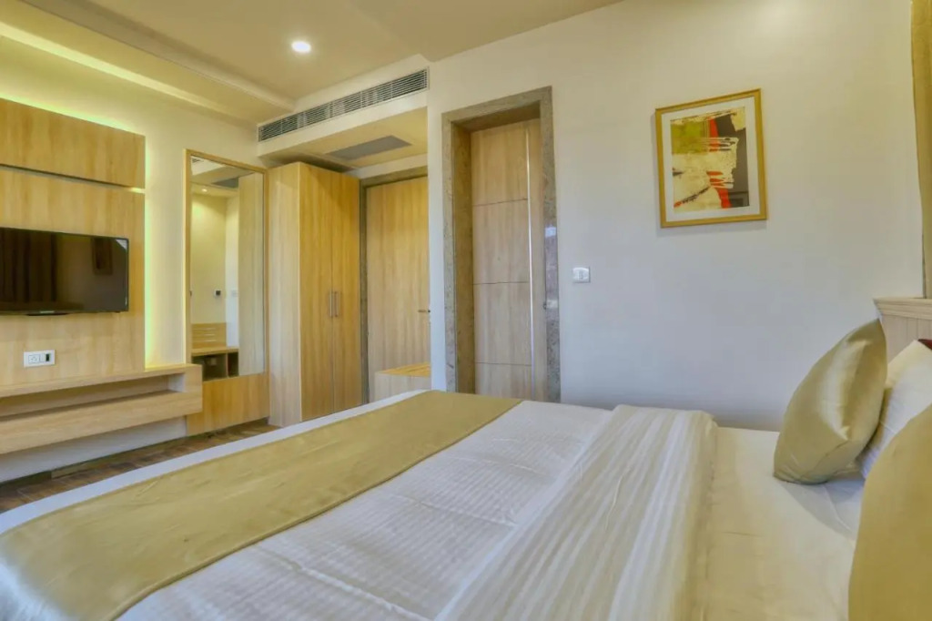 Hotel Centre Park Bhopal