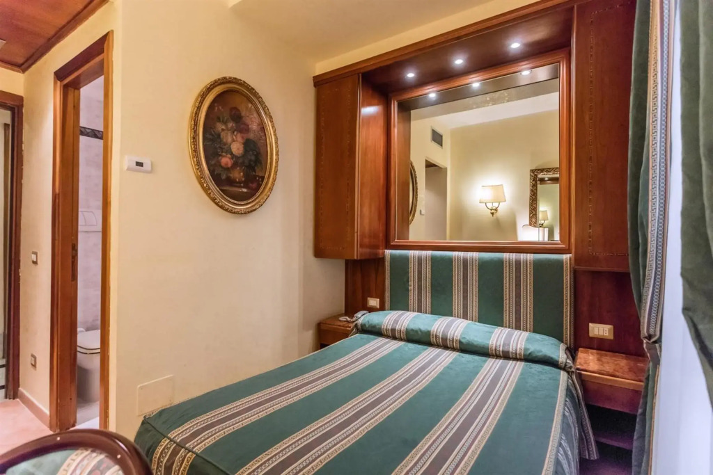 Raeli Hotel Luce
