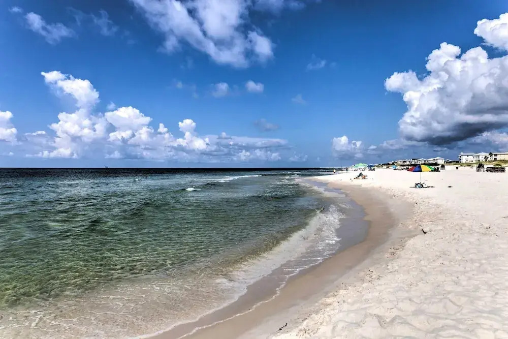 Relaxing Gulf Shores Condo w/ Beach-view Balcony