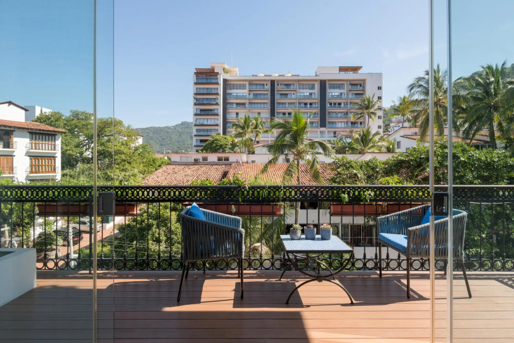 Pier57unit411 Luxurious Ultra Chic Pier 57 Condo Romantic Zo