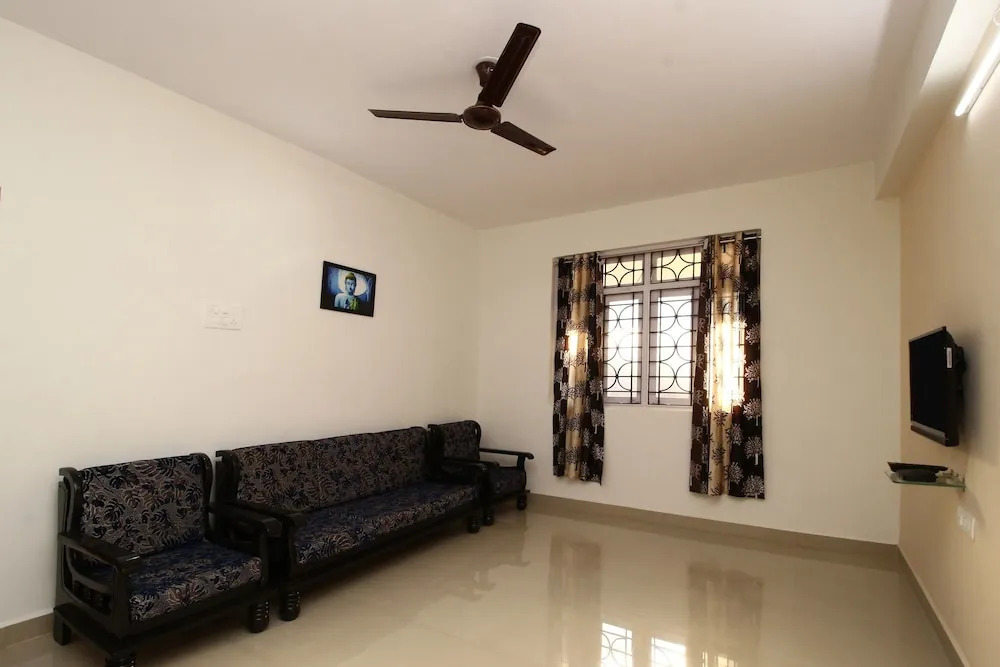 OYO 16160 Home Spacious 2BHK Margao