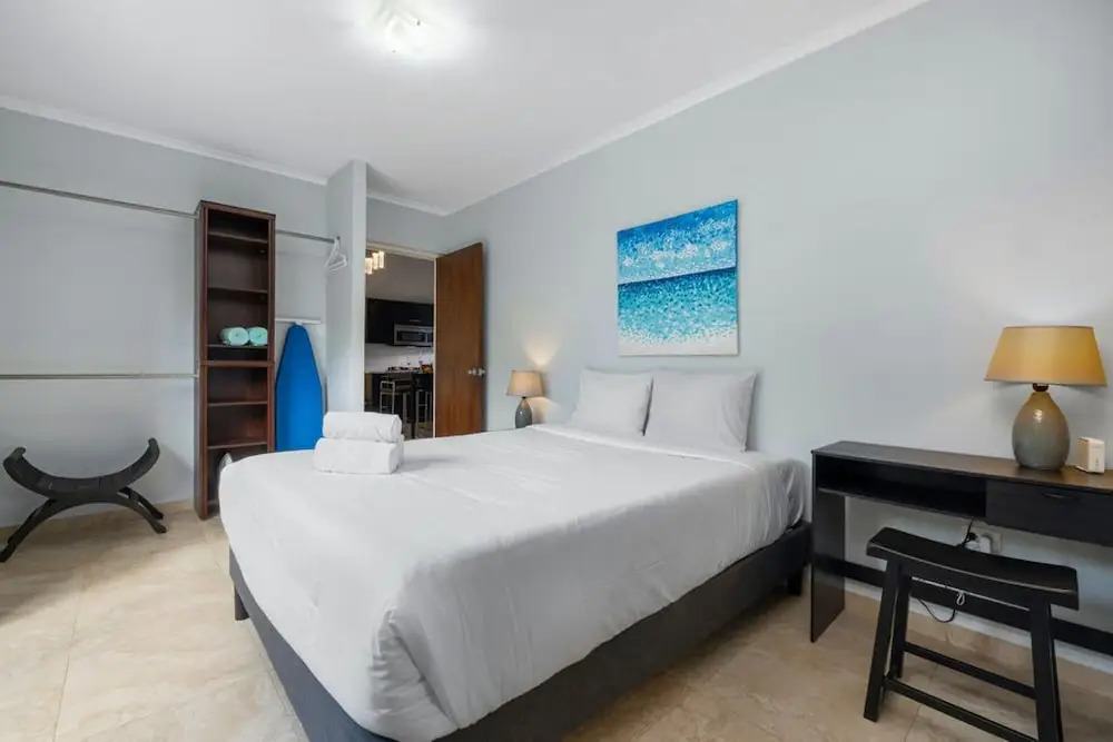 Great Cozy Comfortable Central 2BR 2BA w Pool
