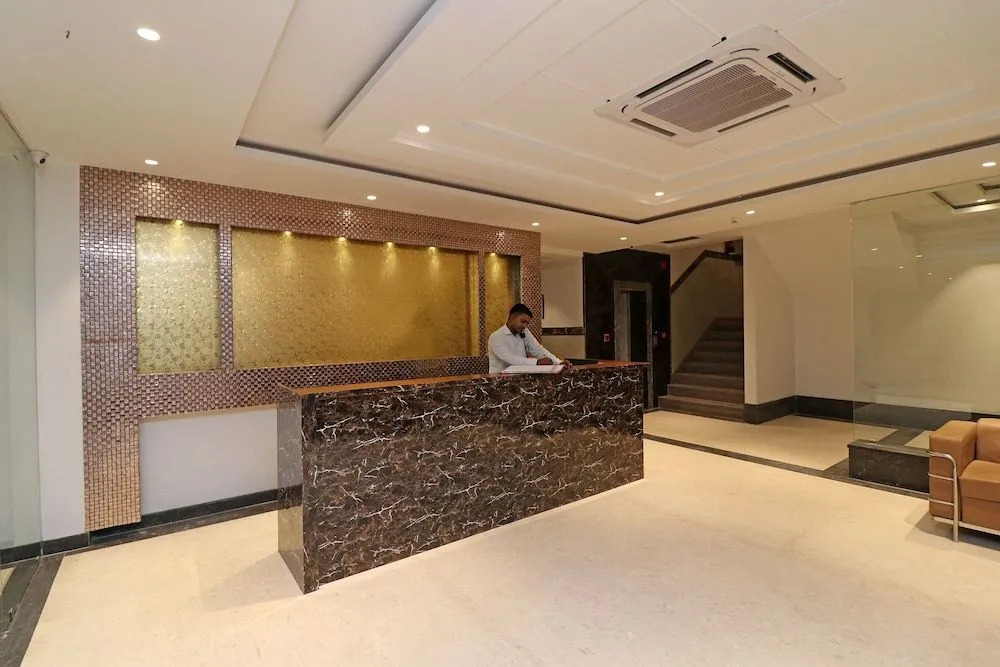 Capital O 16651 GRD SUITES