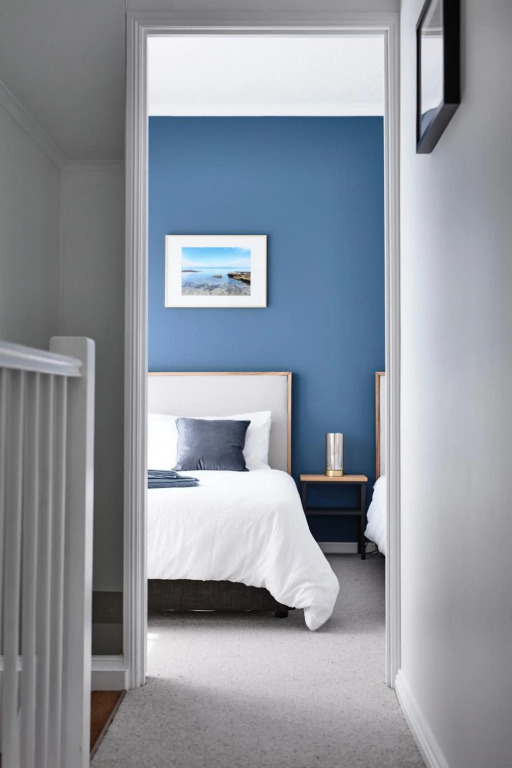 Stylish Townhouse in Melbournes Playground