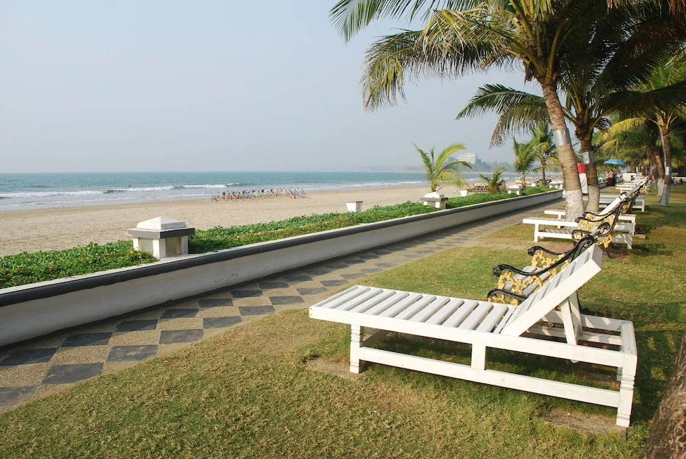Golden Beach Resort Hotel