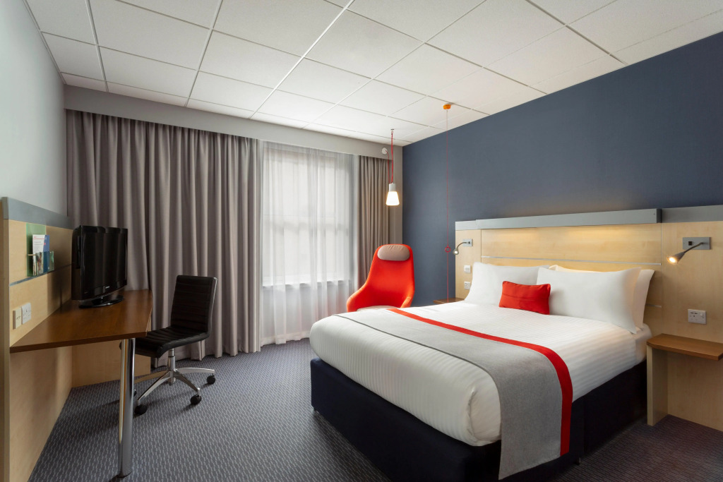 Holiday Inn Express Edinburgh City Centre by IHG