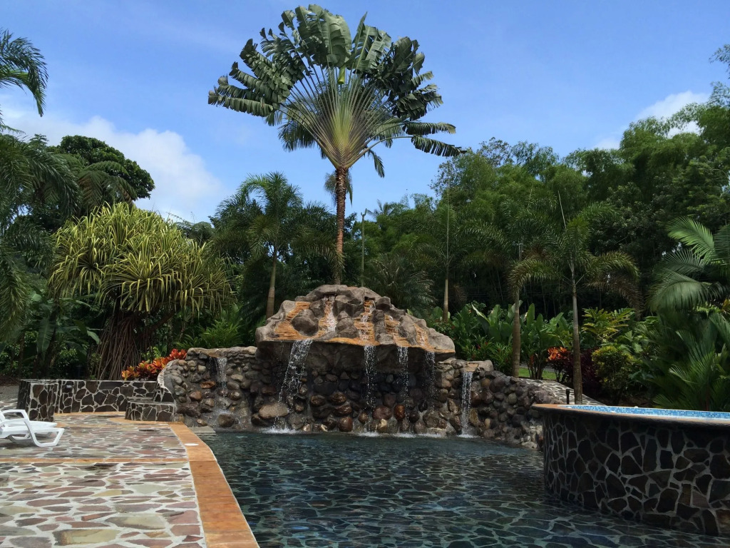 Mussaenda Hotel & Gardens