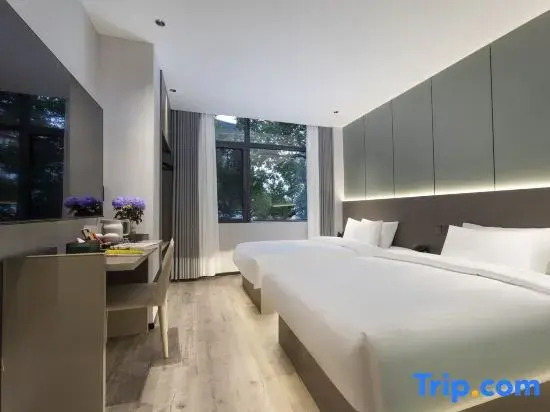Sanpin Hotel (Suzhou Guanqian Pedestrian Street Pingjiang Road Branch)