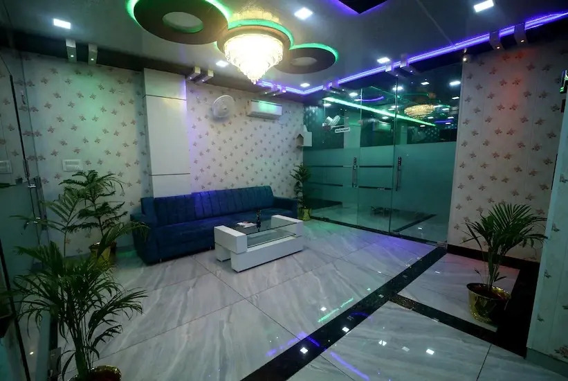 Aps Palace