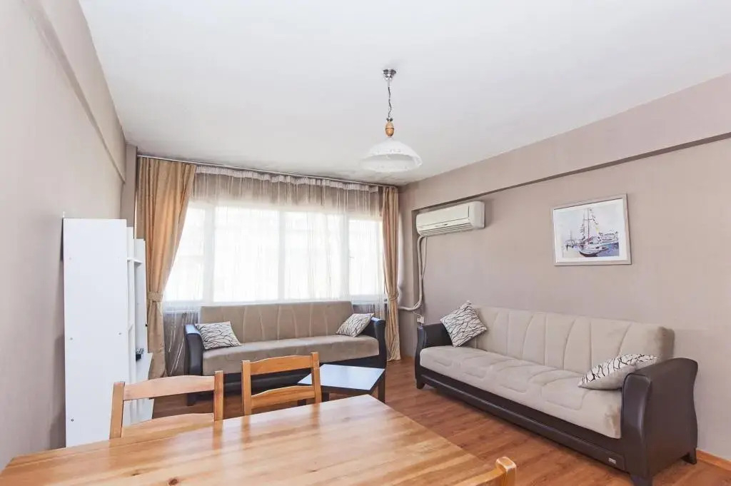Roncalli Suite And Apart Ii