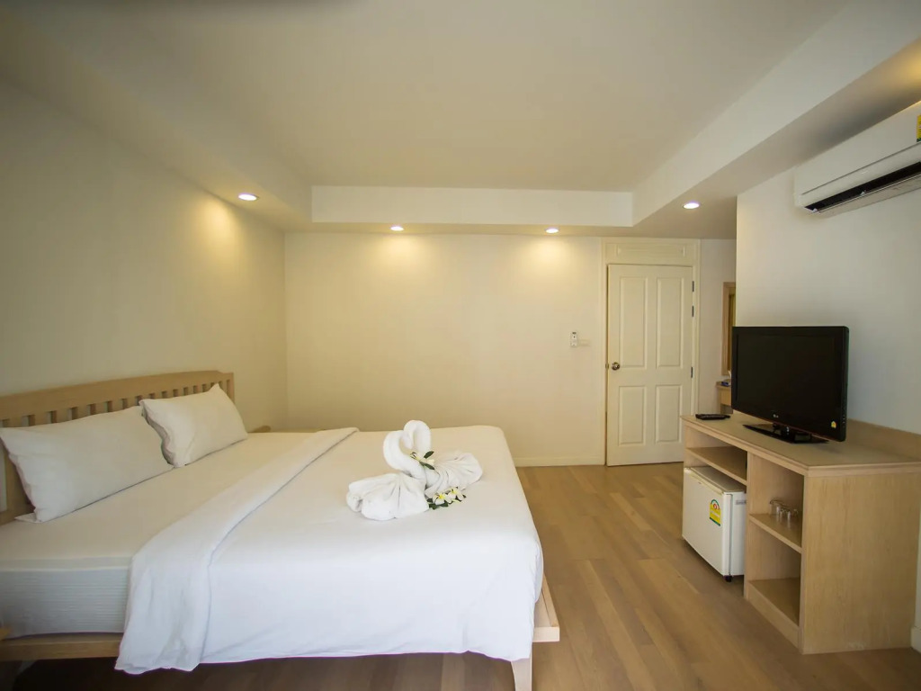 Baan Sea Talay Service Apartment