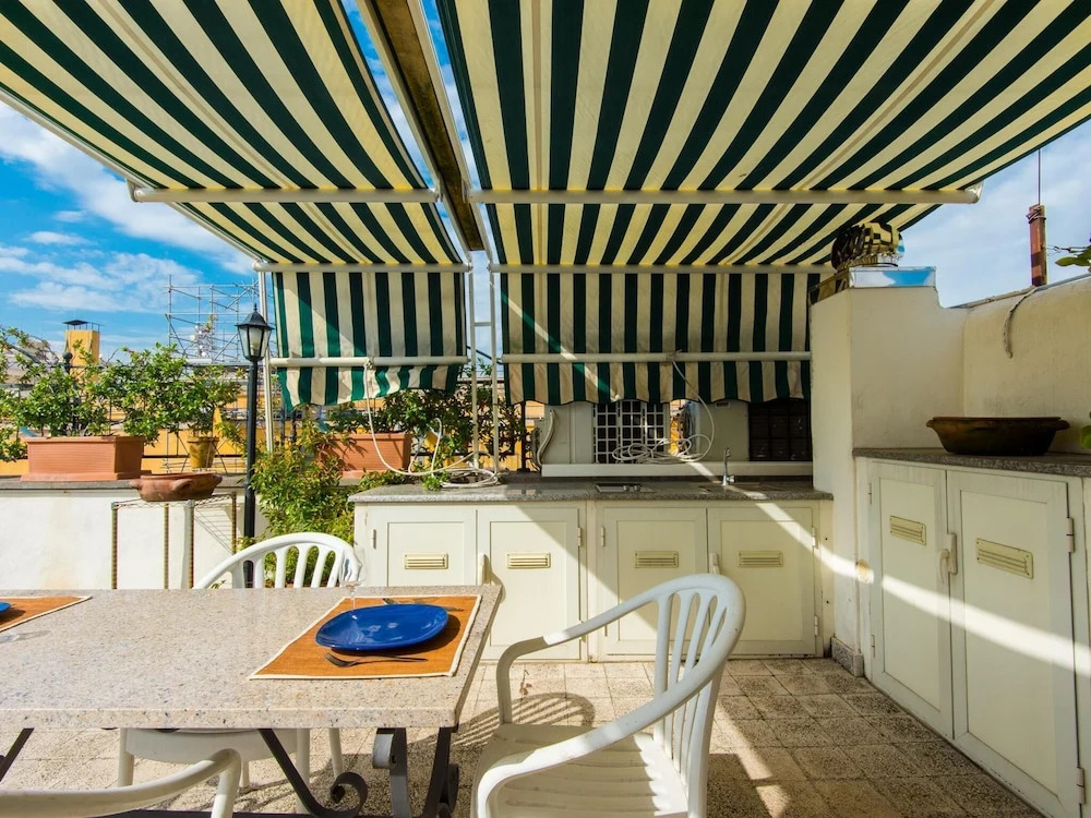 RSH Opera Luxury Terrace