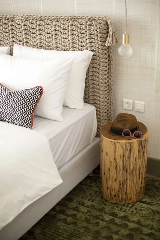 The Frogs_Guest House