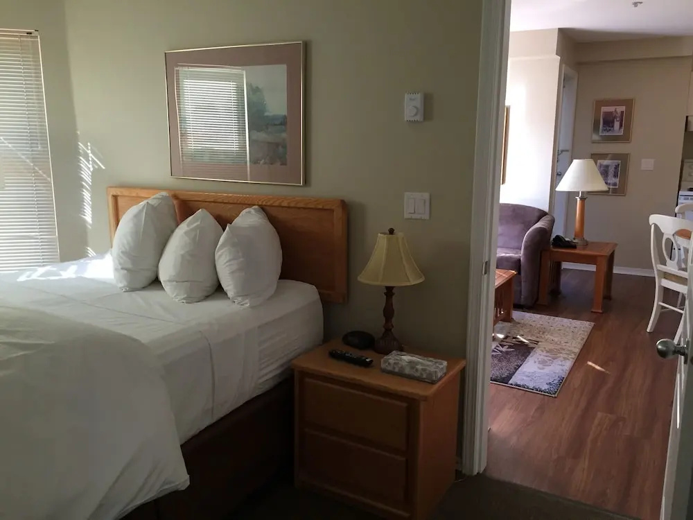 Times Square Suites Hotel