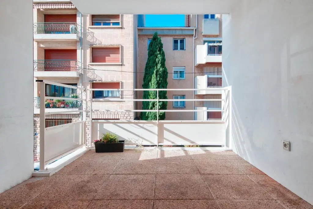 HOPKINSON - Agréable T3 avec balcon et parking à La Blancarde