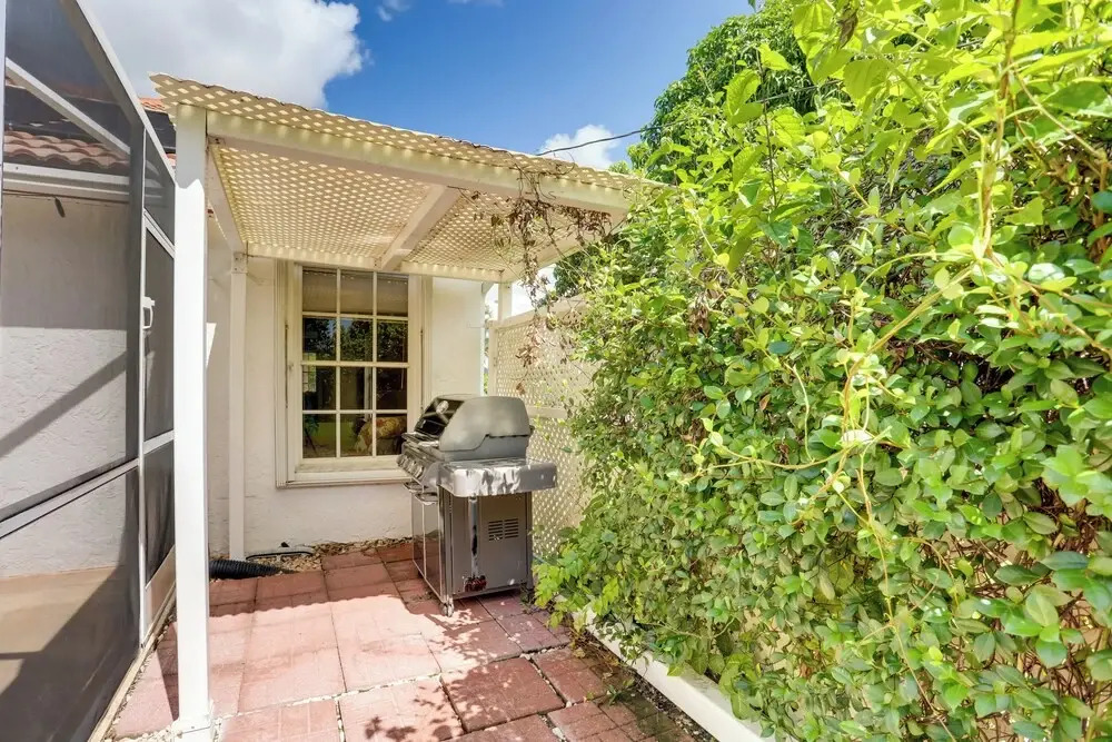 Pet-friendly Port St Lucie Home - 7 Mi to Beaches!