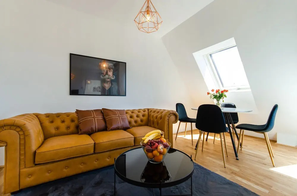 Grand Quarters City Residence
