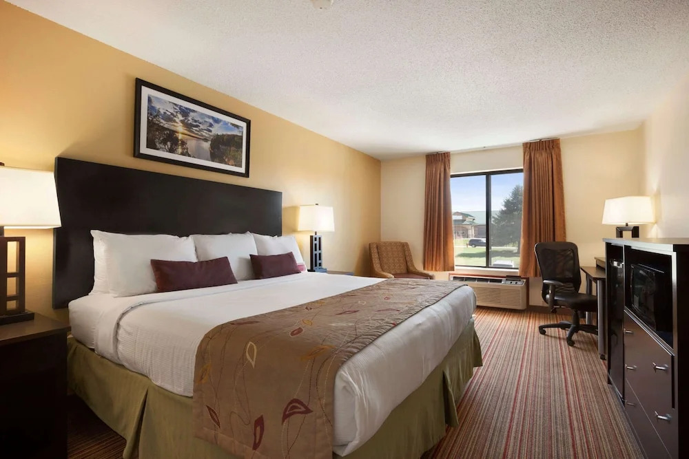 Ramada by Wyndham Wisconsin Dells I-90