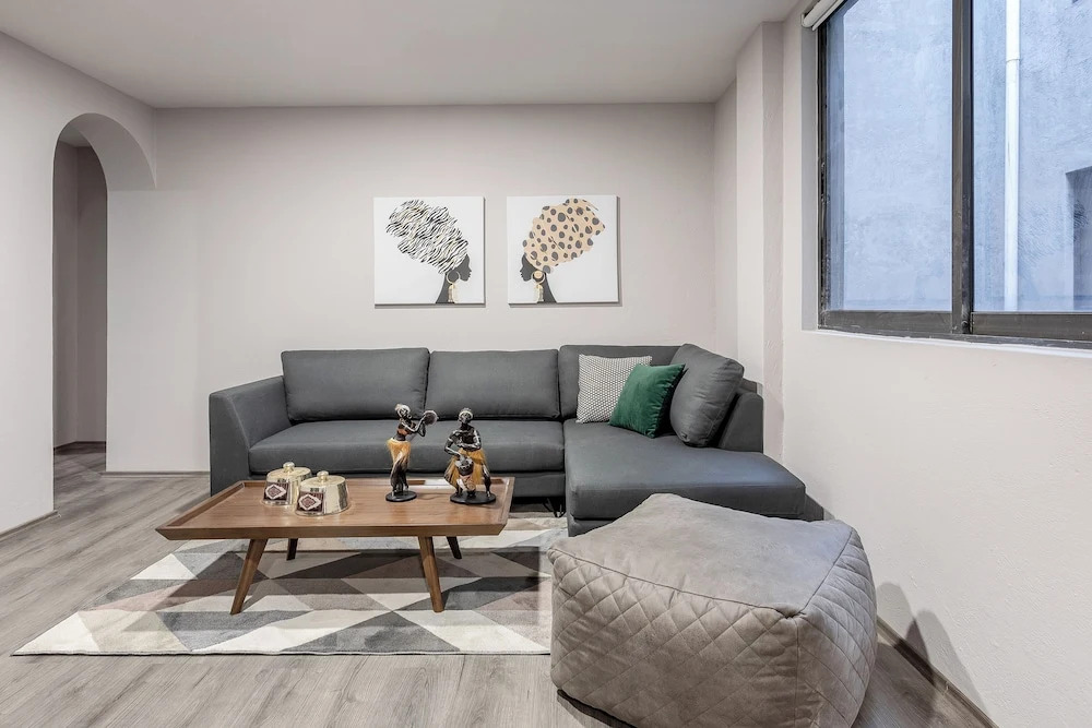 Modern Comfort in Roma Norte - Laundry -sleeps 7