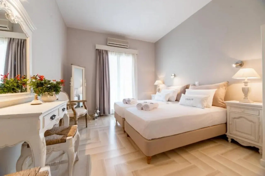 Anna Platanou Hotel