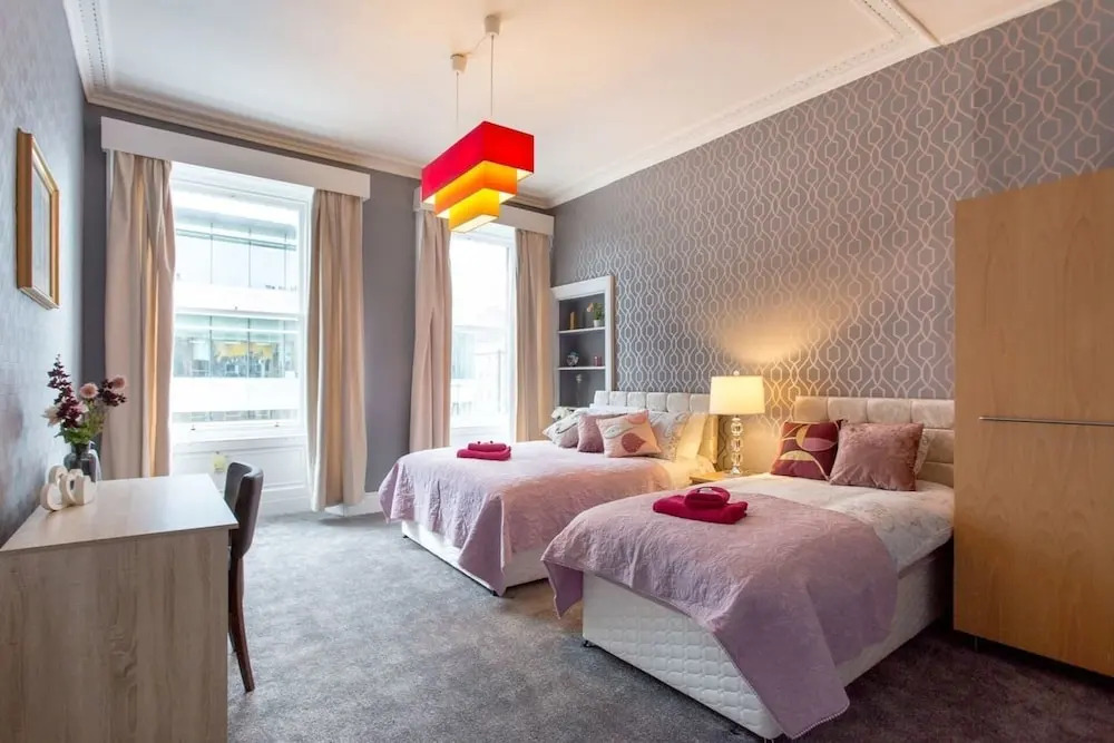 Stunning 2-bed Apartment in Central Edinburgh