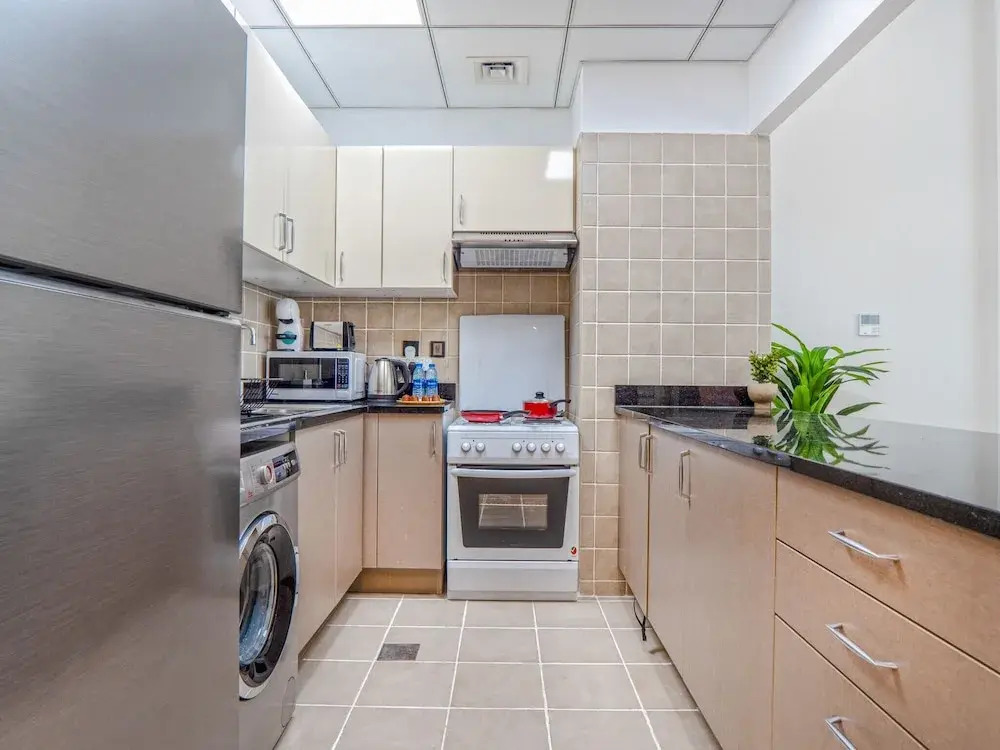Easygo-upgraded 1bdr Polo Residence