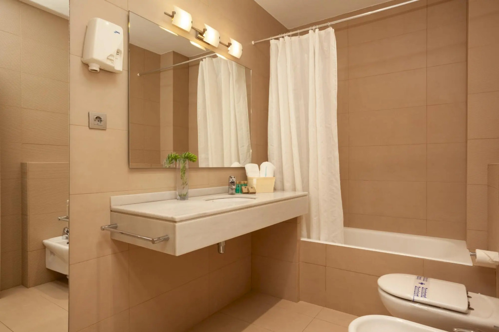 MIRO B · Renovated apartment near Plaza Catalunya