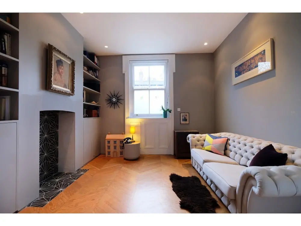 Spacious Modern 3 bed Architect-designed House