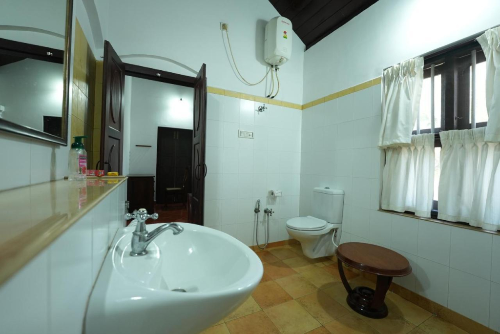 1 BR Homestay in Cherthala, Alappuzha (8942), by GuestHouser