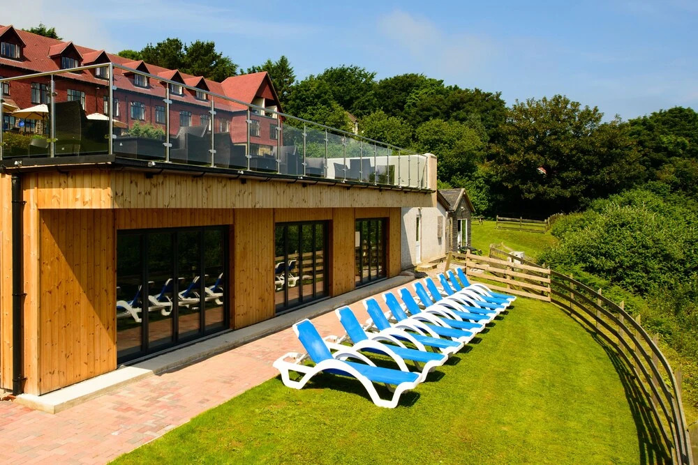 Sandy Cove Hotel