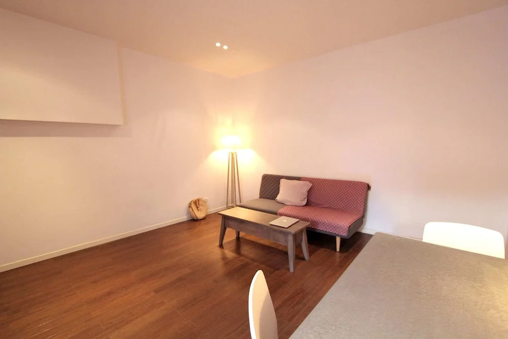 Quiet Apartment of 38m2 Bright with Pretty Terrace