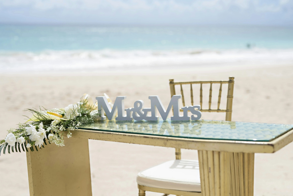 Sea Breeze Beach Hotel