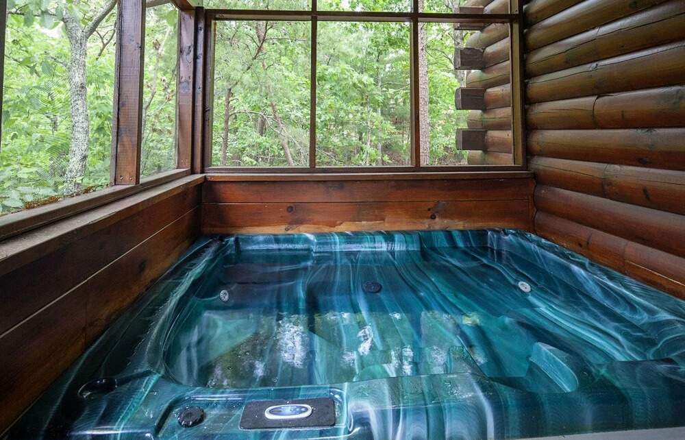 Knotty Pine by Eagles Ridge Resort