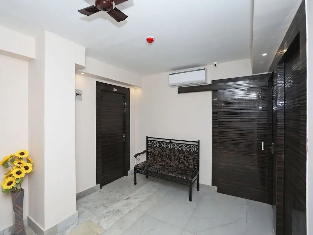 OYO 16351 Spree Guest House