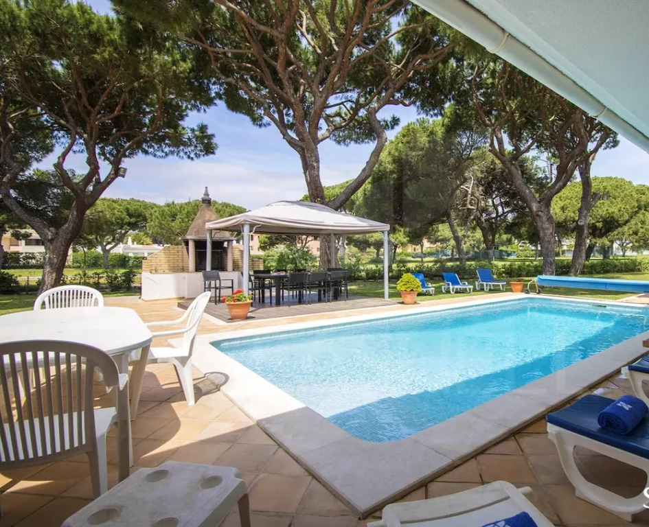 Villa With 7 Bedrooms in Quarteira, With Private Pool, Enclosed Garden and Wifi - 2 km From the Beach