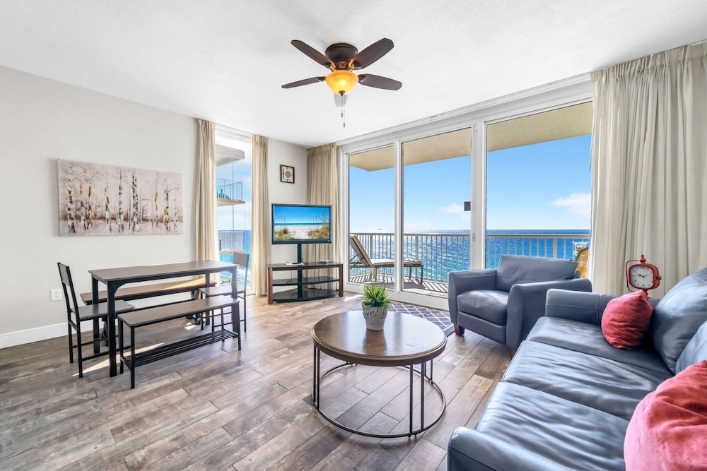 Majestic Beach Towers 1-1415