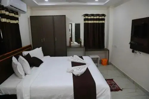 Homey Suites - Vizag Beach