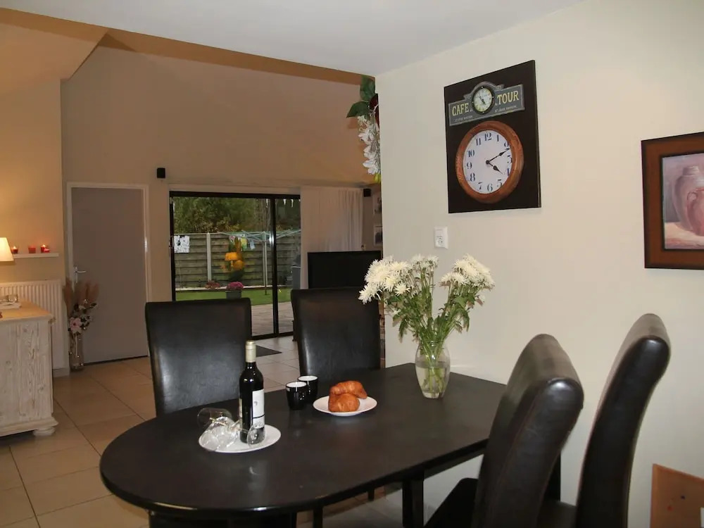 Deluxe Bungalow in Egmond aan den Hoef With Garden