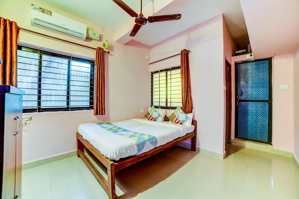 OYO 19870 Home Green View 1 BHK Mandrem