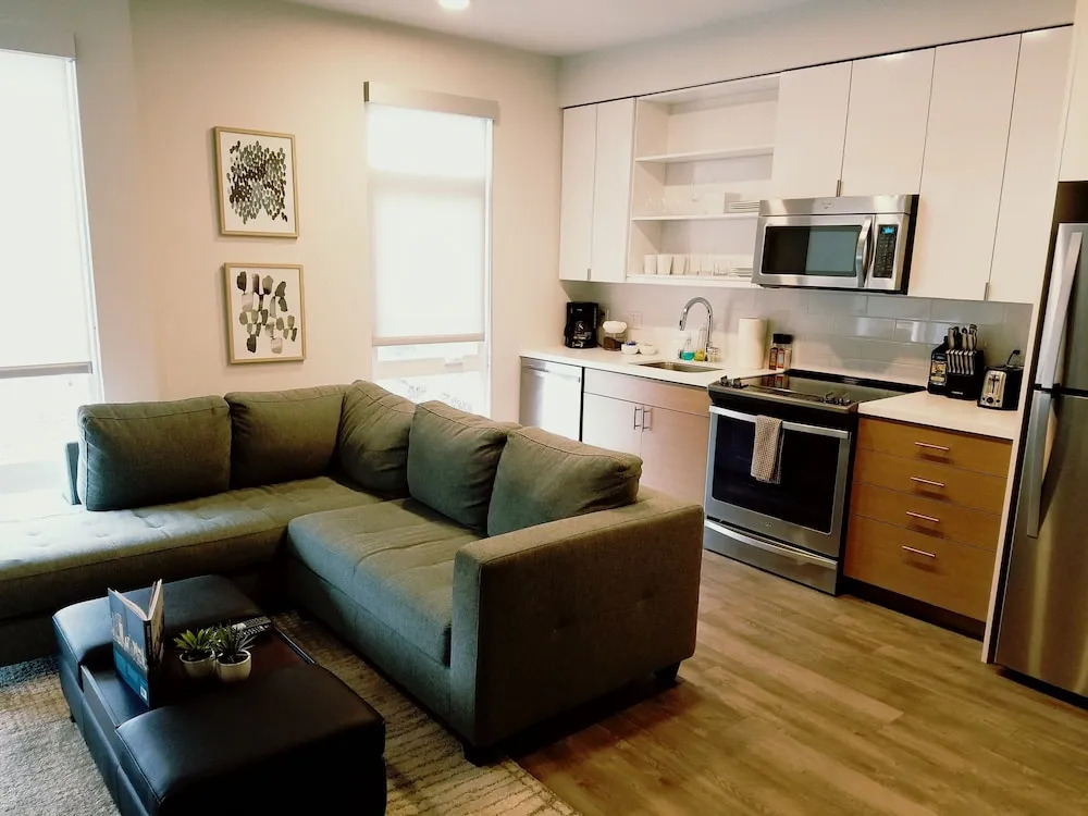 Domicile Suites at Mark on 8th