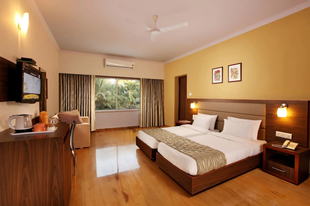 The Hawaii Comforts Panjim Donapaula