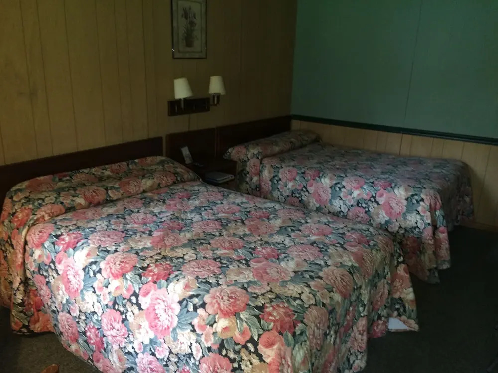 Maples Motel