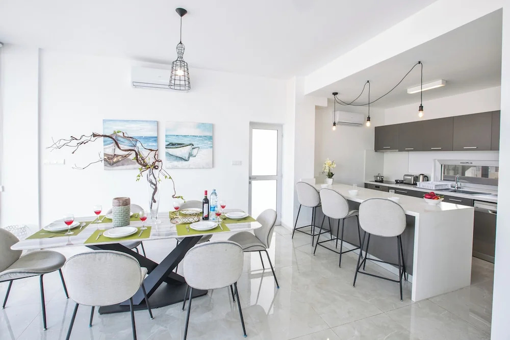 Villa Prol26, Stunning 3bdr Protaras Villa With Pool, Close to Fig Tree Bay