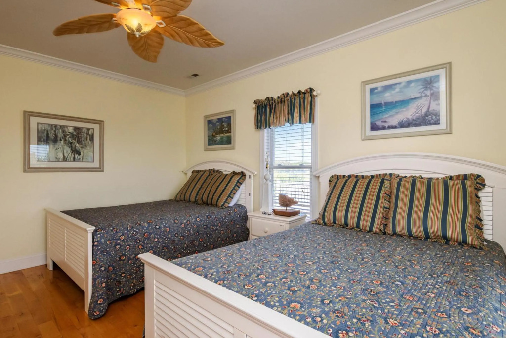 Coastal Living by Oak Island Accommodations